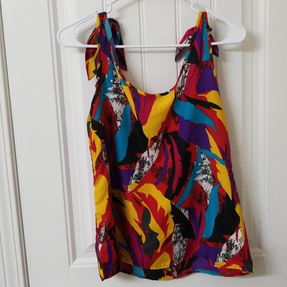 Tie sleeve top - Picture 2 of 3